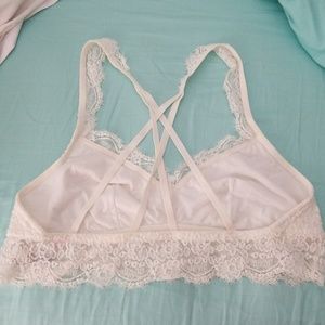 American Eagle Outfitters Intimates & Sleepwear - American Eagle Lacey Bralette American Eagle Outfitters Intimates & Sleepwear - American Eagle Lacey Bralette